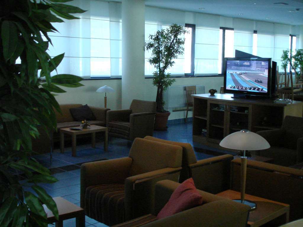 Hotel Express Aosta East Поллен Удобства фото